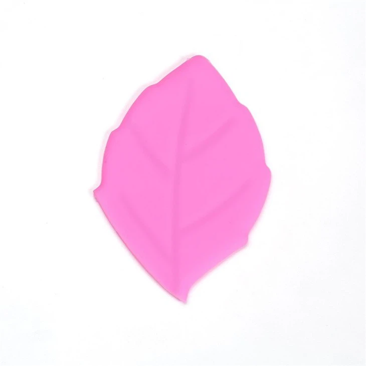 silicone cup. (4)